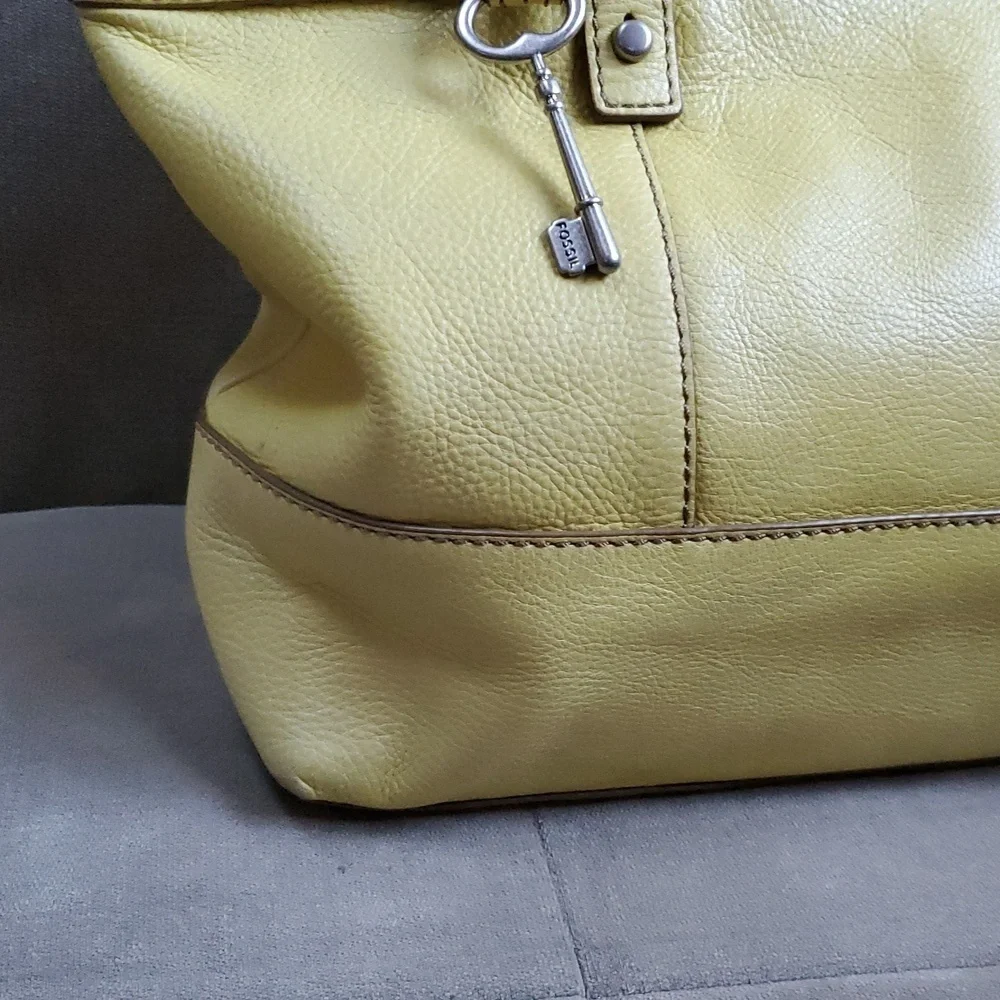 Fossil Y2K yellow vintage tote bag